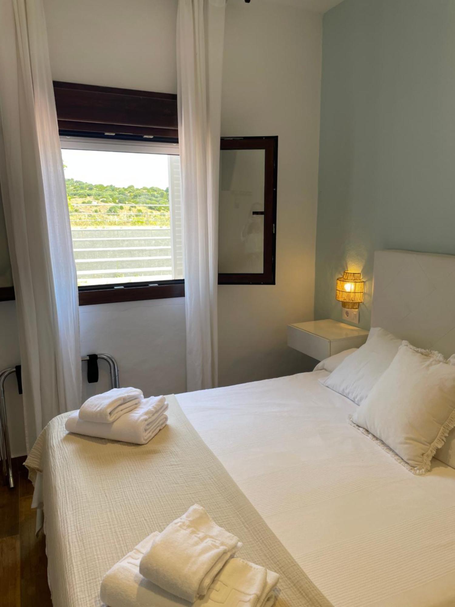 El Escondido De Zahara Hotel Zahara de los Atunes Luaran gambar